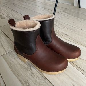 No.6 5” pull on shearling clog boot